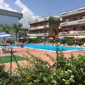  Appartement Taormina Mare Piscina Fondachello